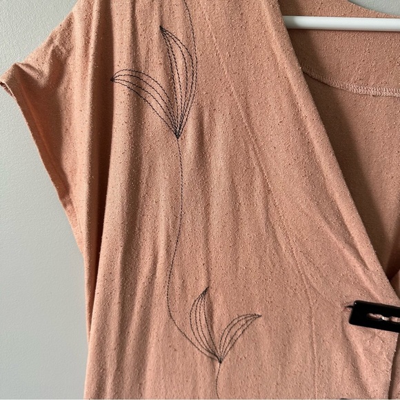 Minimalist Dress Embroidered Leaf V-neck 100% Silk Earthy Blush Lagenlook Small - Picture 4 of 11